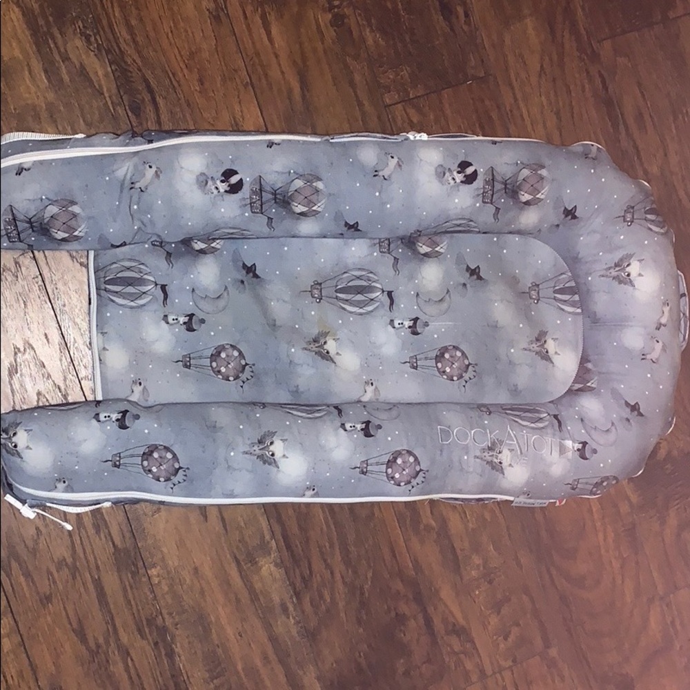 DockATot great condition has a lot of life left